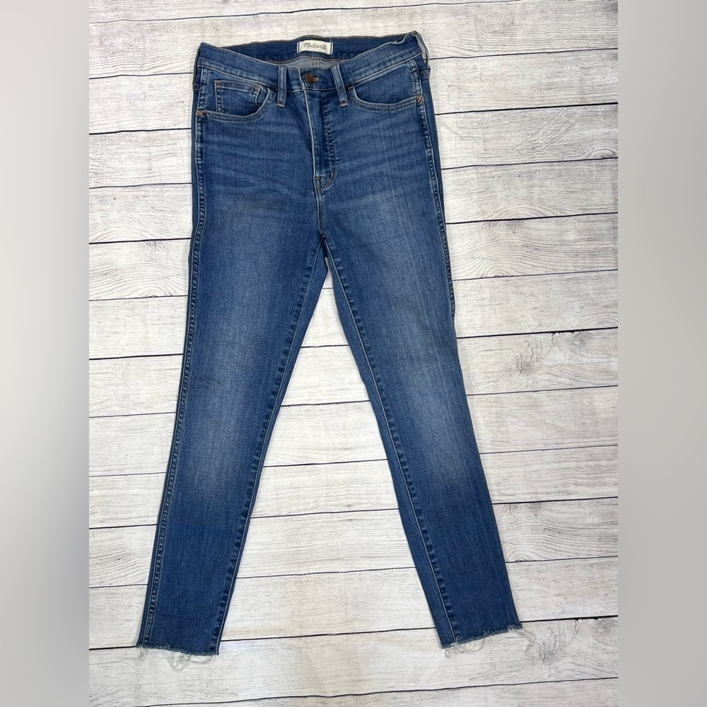 Women’s Madewell 10” Roadtripper jeans sz 26 (has couple flaws) selling cheap! - Picture 2 of 13